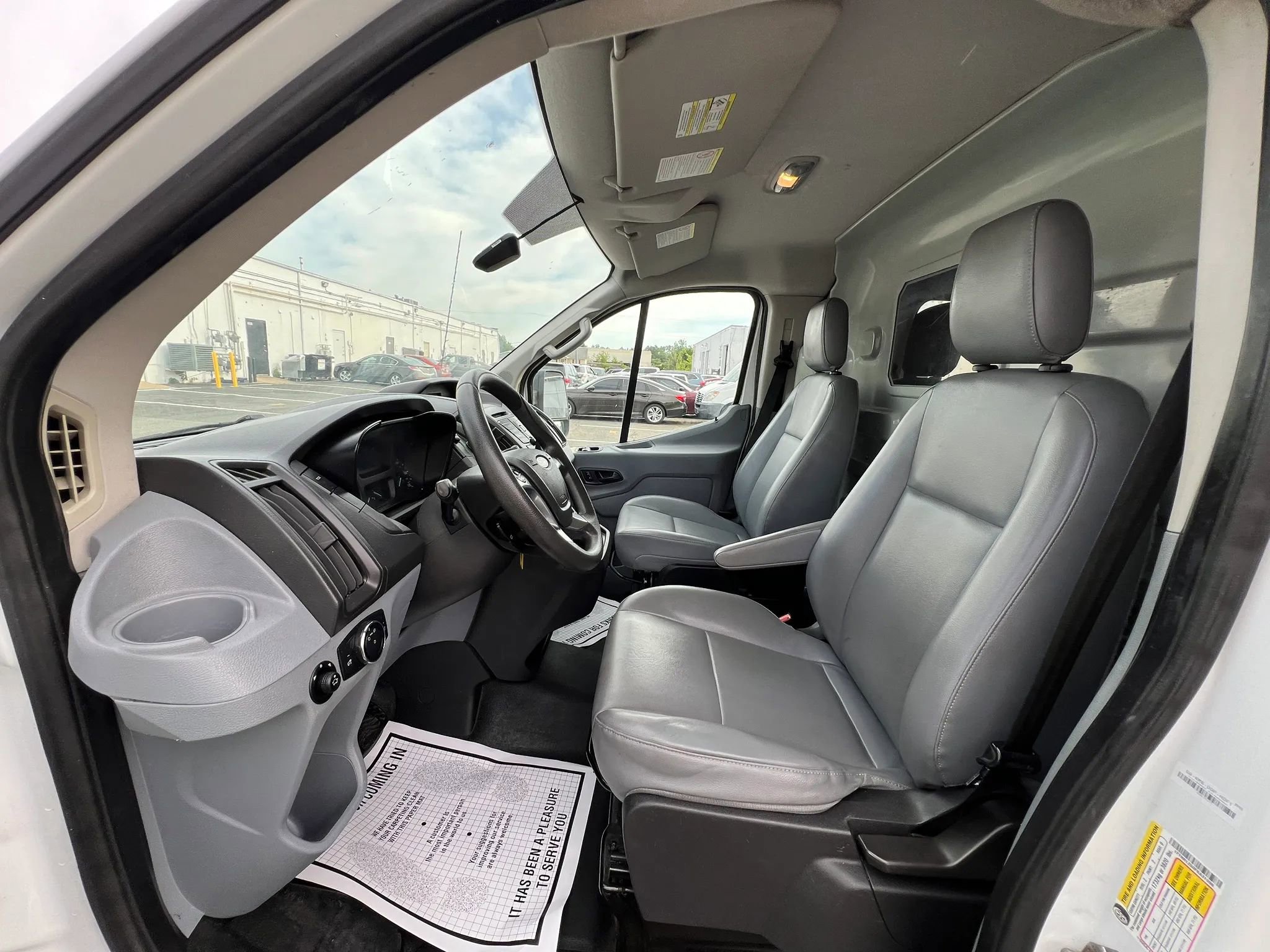 Used 2015 Ford Transit 250 130 Low Roof w/ Exterior Upgrade Package RWD image 18