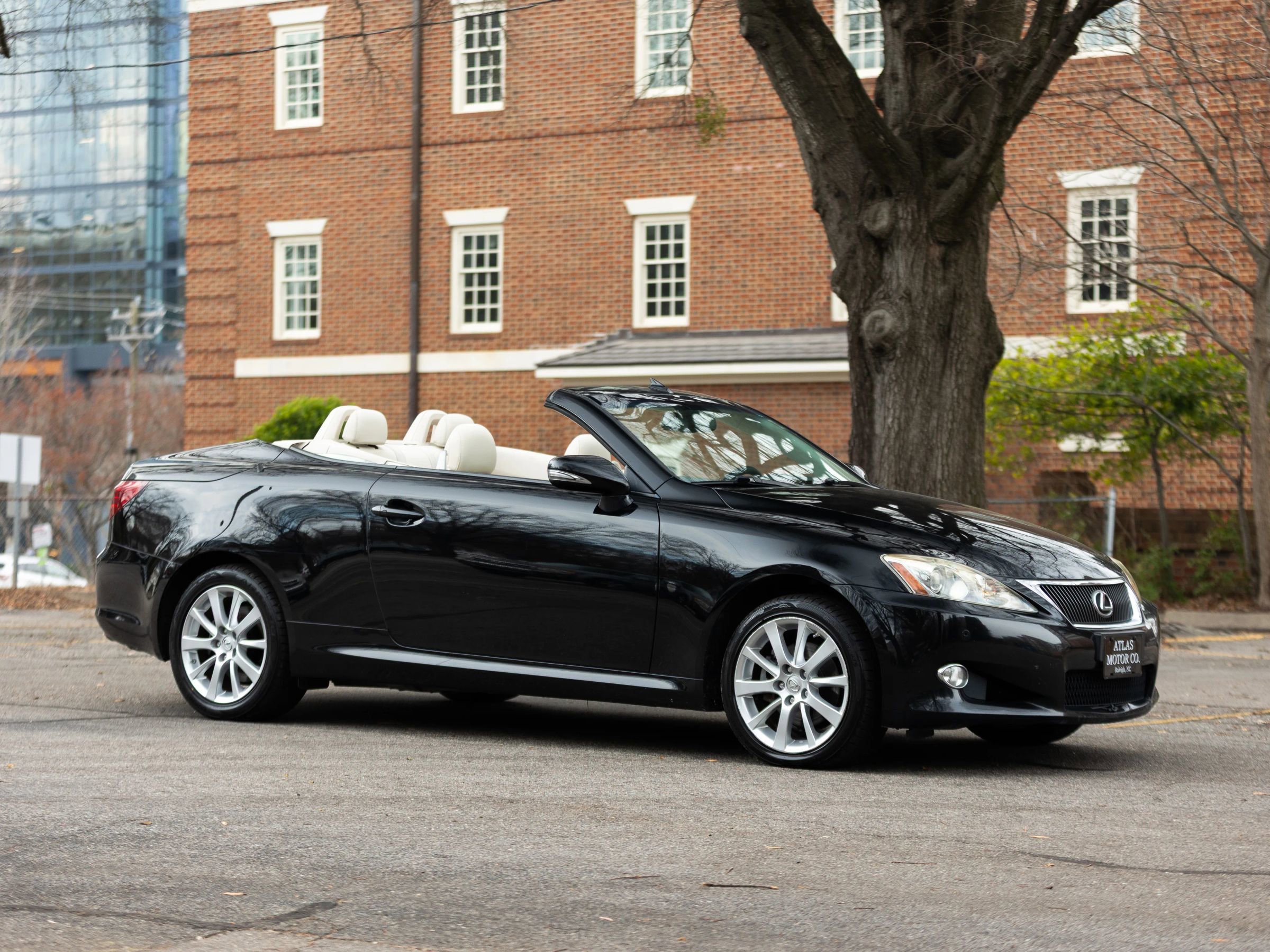 Used 2010 Lexus IS 250C image 5