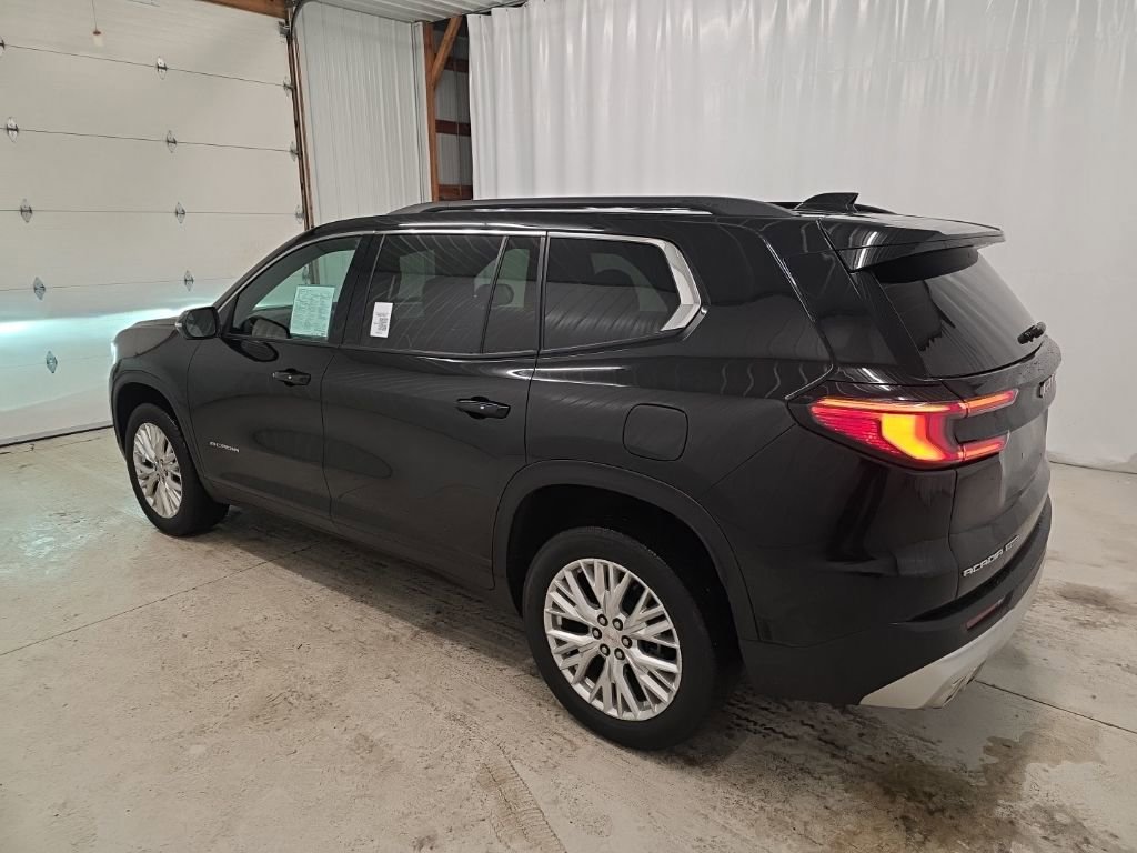 Used 2024 GMC Acadia Elevation AWD/4WD image 3