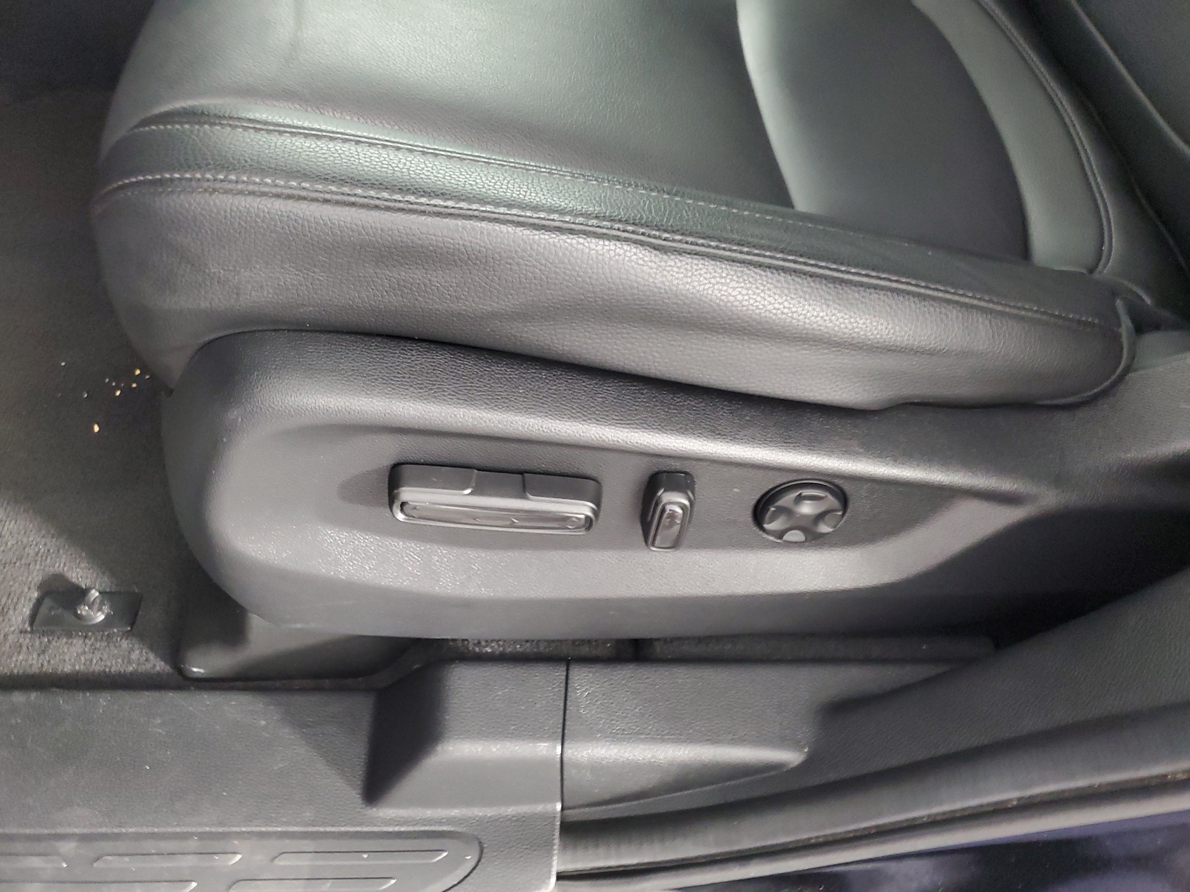 Used 2025 Honda Odyssey EX-L image 30