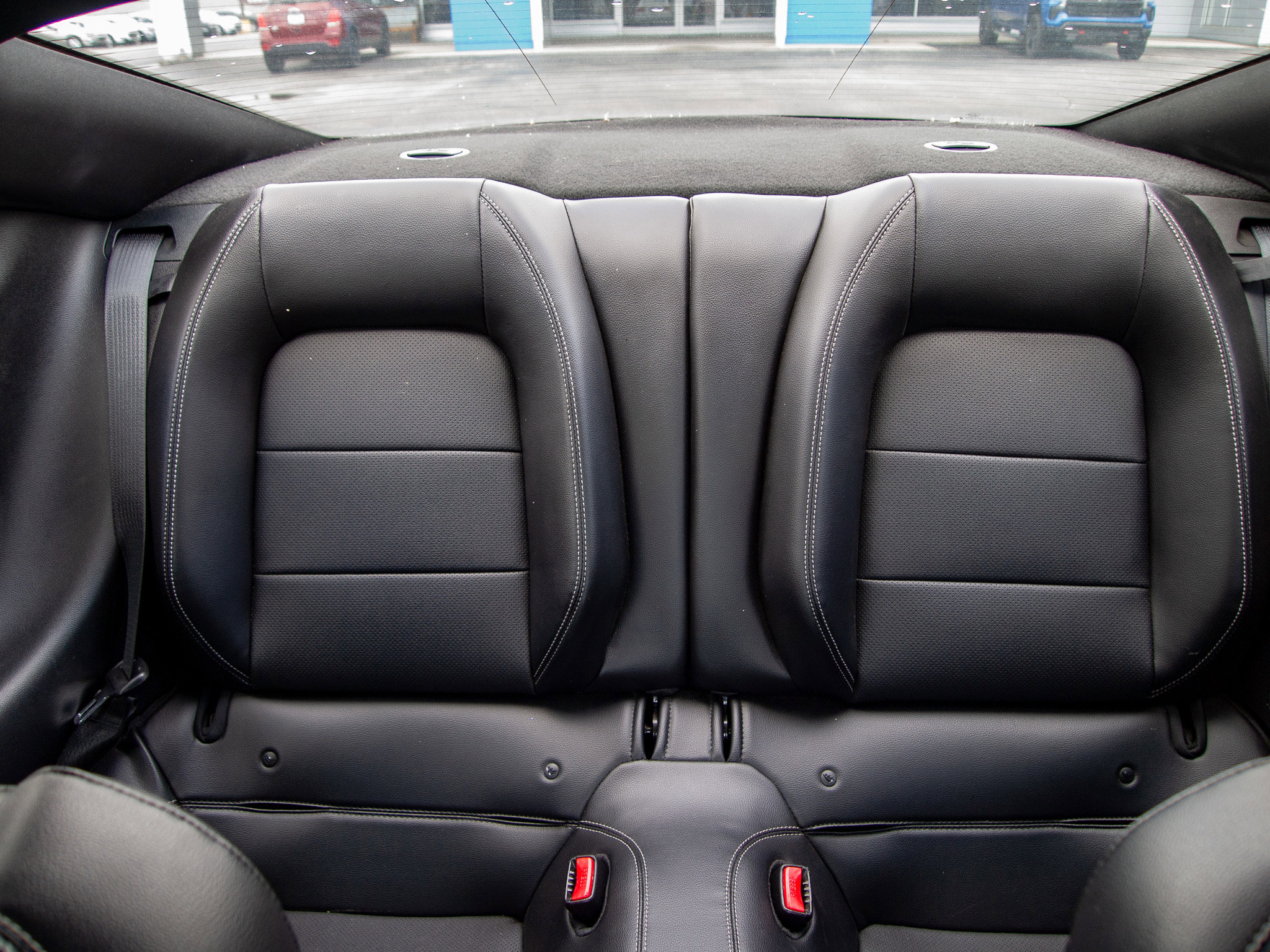 Used 2017 Ford Mustang GT Premium w/ GT Performance Package RWD image 24