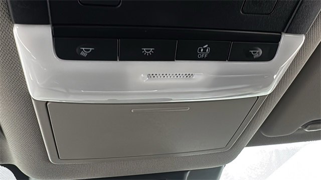 Used 2023 Nissan Rogue SV image 30