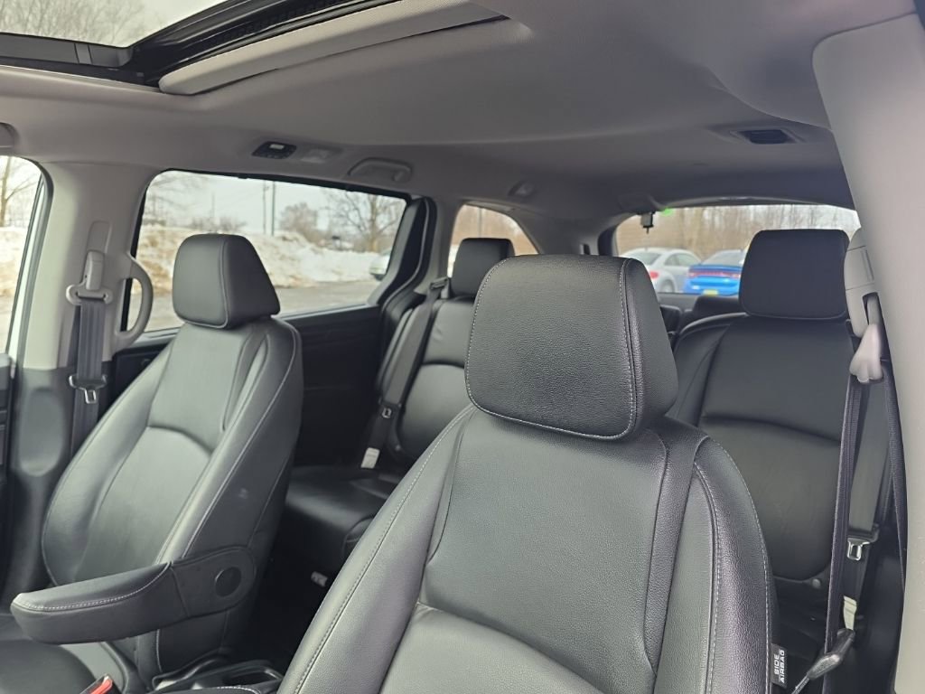 Used 2023 Honda Odyssey EX-L image 15