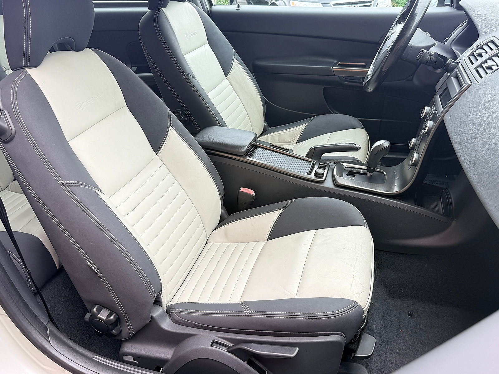 Used 2009 Volvo C30 T5 R-Design FWD image 20