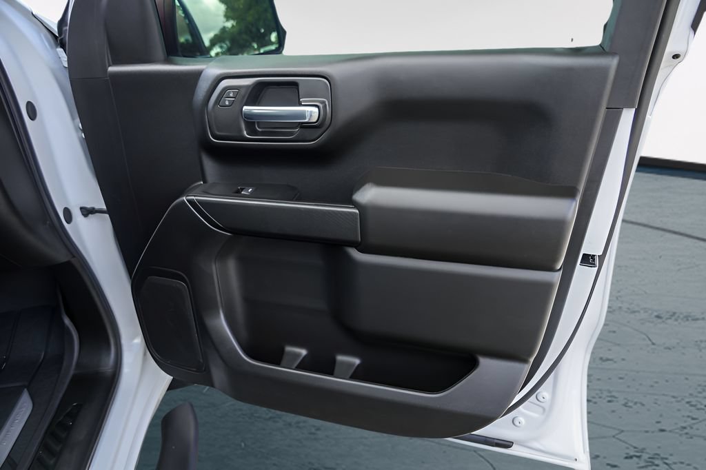 Used 2024 Chevrolet Silverado 1500 Custom RWD image 29