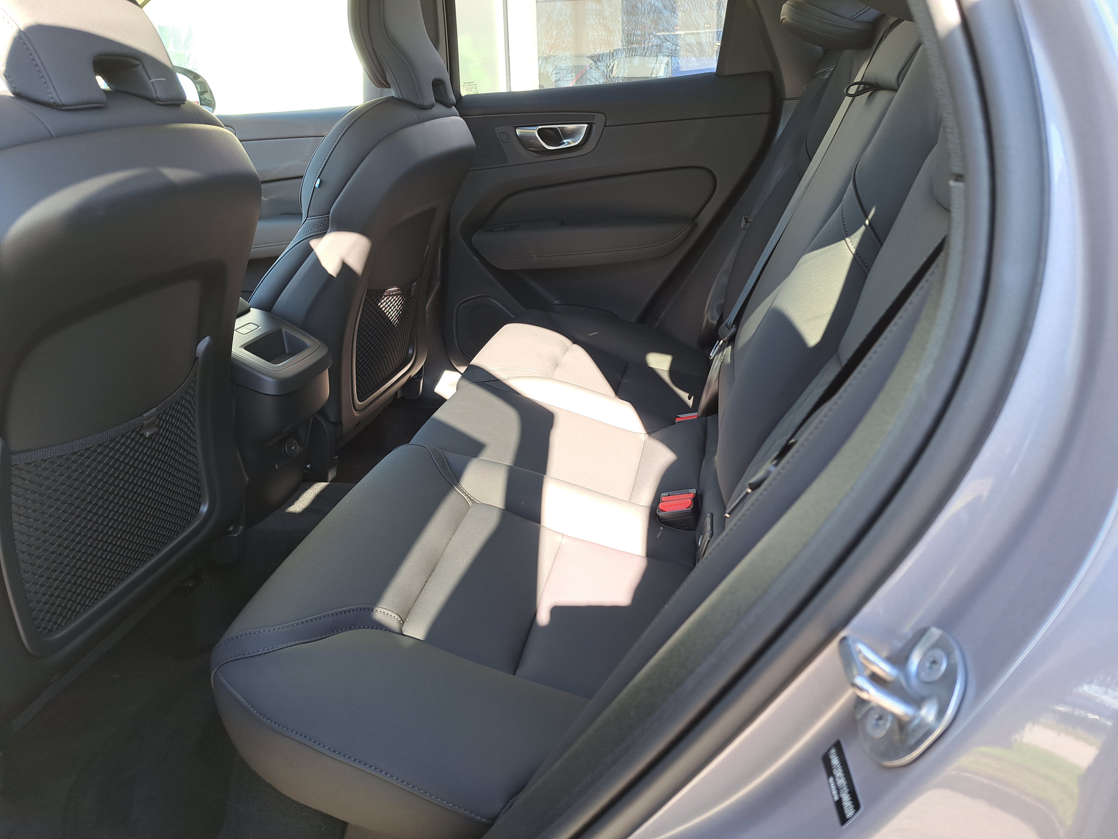 New 2026 Volvo XC60 B5 Plus w/ Protection Package Premier AWD/4WD image 7