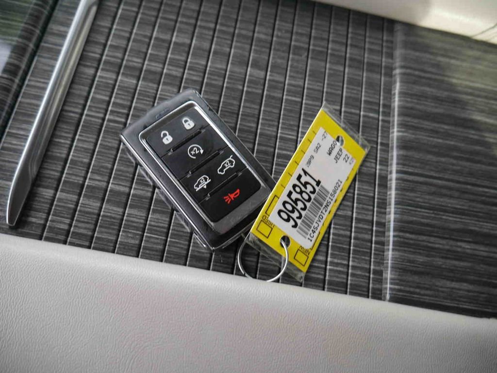 Used 2022 Jeep Wagoneer Series III w/ Flexible Seating Group image 37