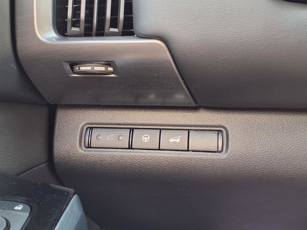 New 2025 Nissan Pathfinder SL w/ SL Premium Package image 25