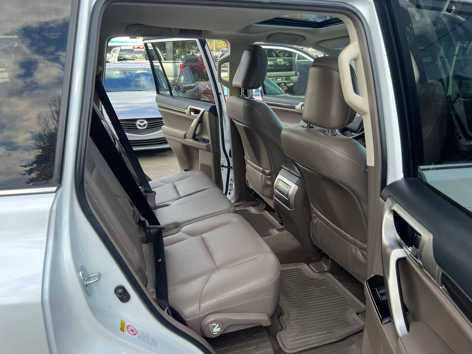 Used 2016 Lexus GX 460 w/ Comfort Package AWD/4WD image 35