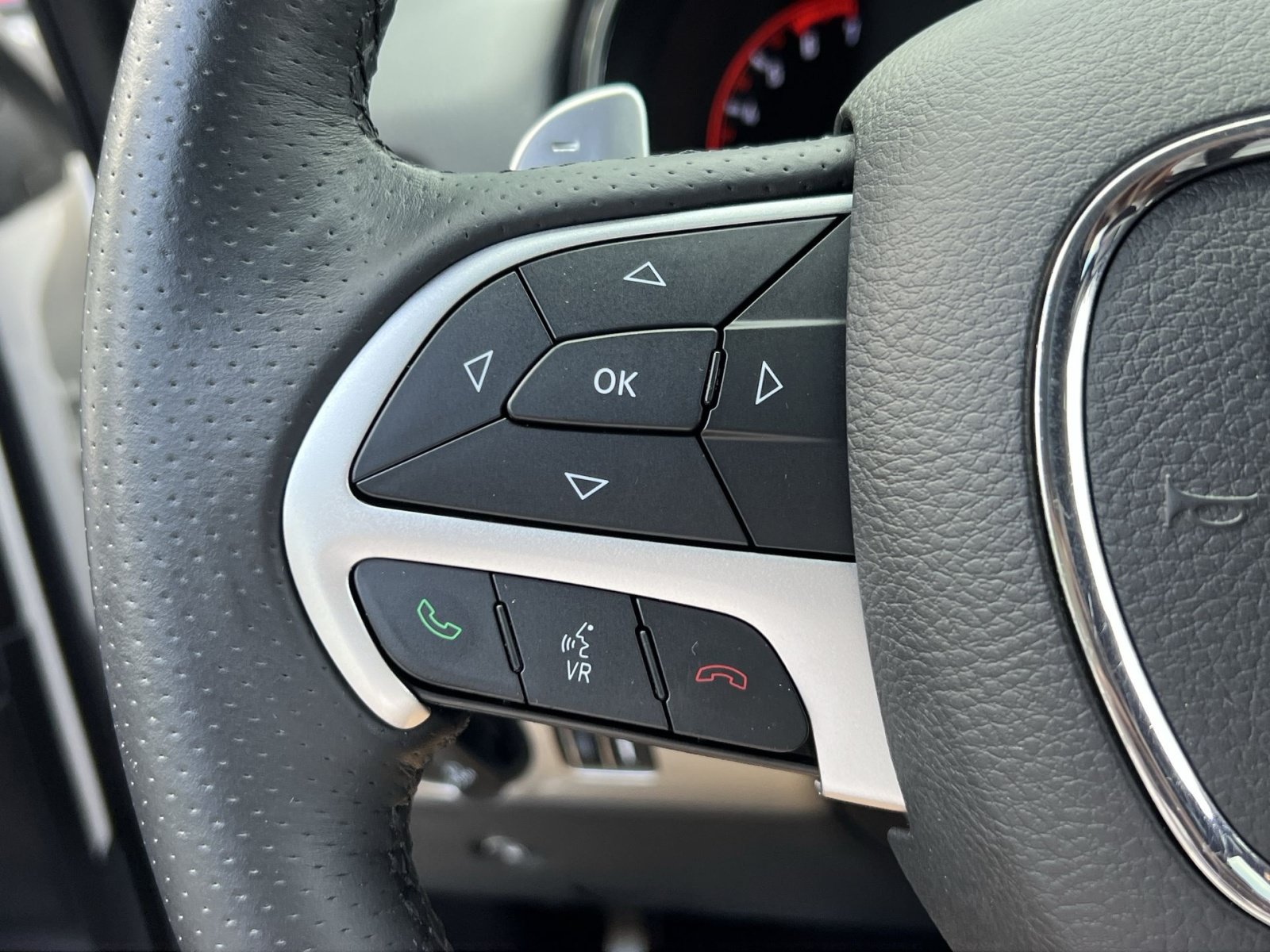 Used 2015 Dodge Durango R/T w/ Premium Nappa Leather Group AWD/4WD image 38