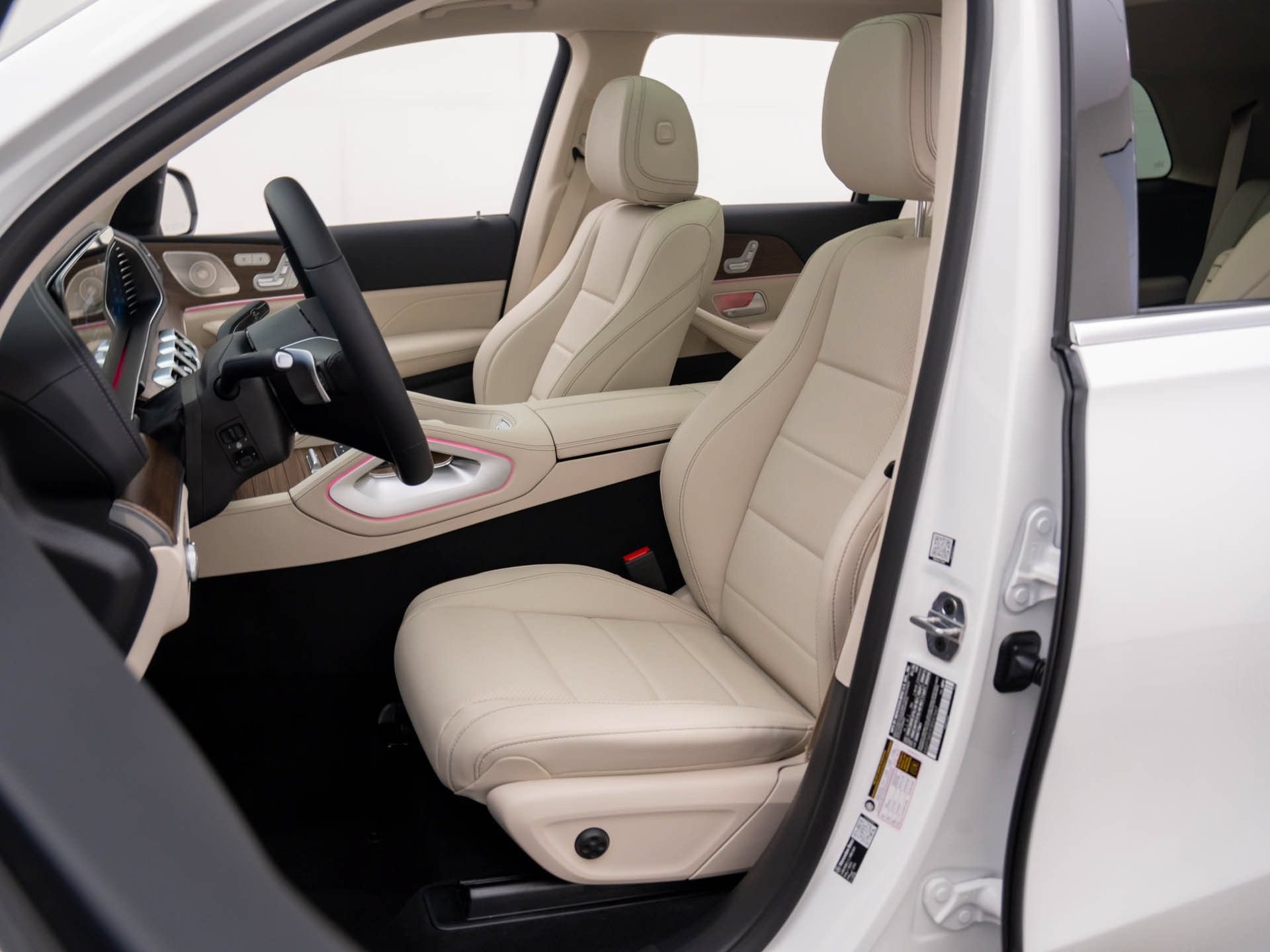 New 2026 Mercedes-Benz GLS 450 4MATIC image 17