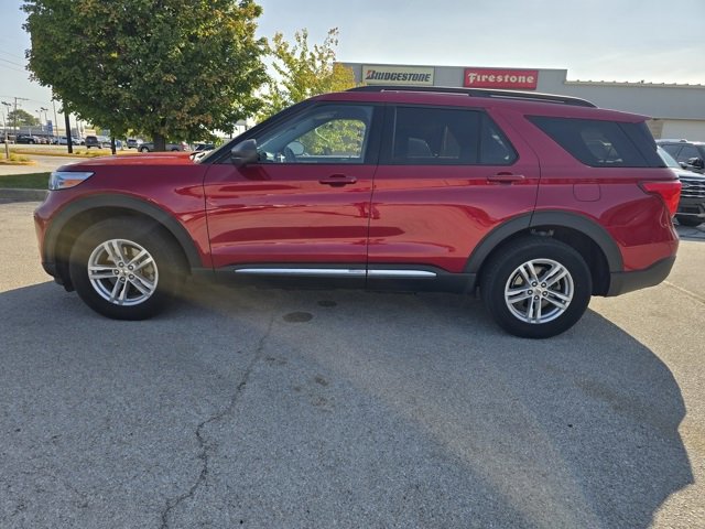 Used 2023 Ford Explorer XLT w/ Equipment Group 202A image 6