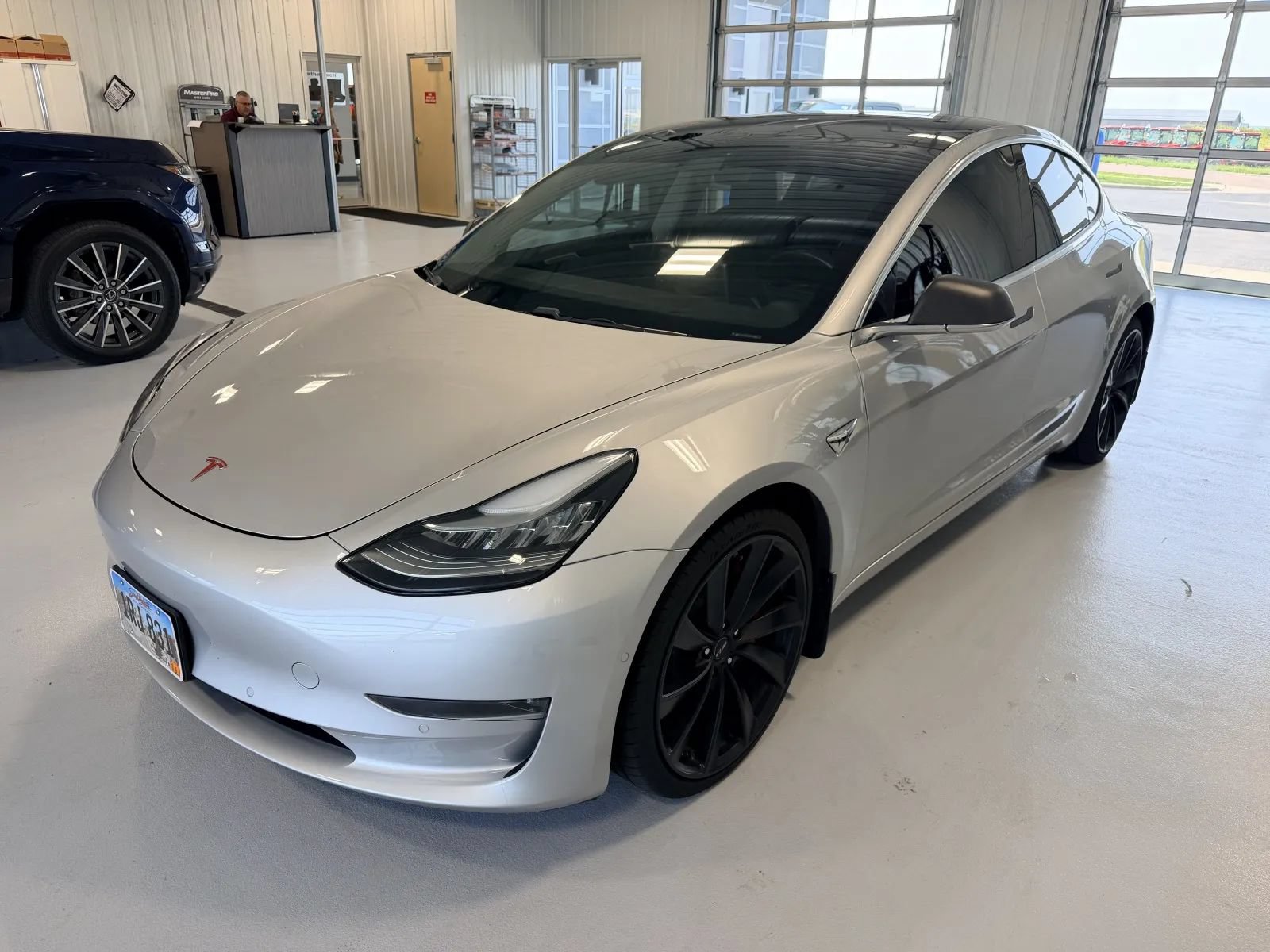 Used 2018 Tesla Model 3 Performance AWD/4WD image 7
