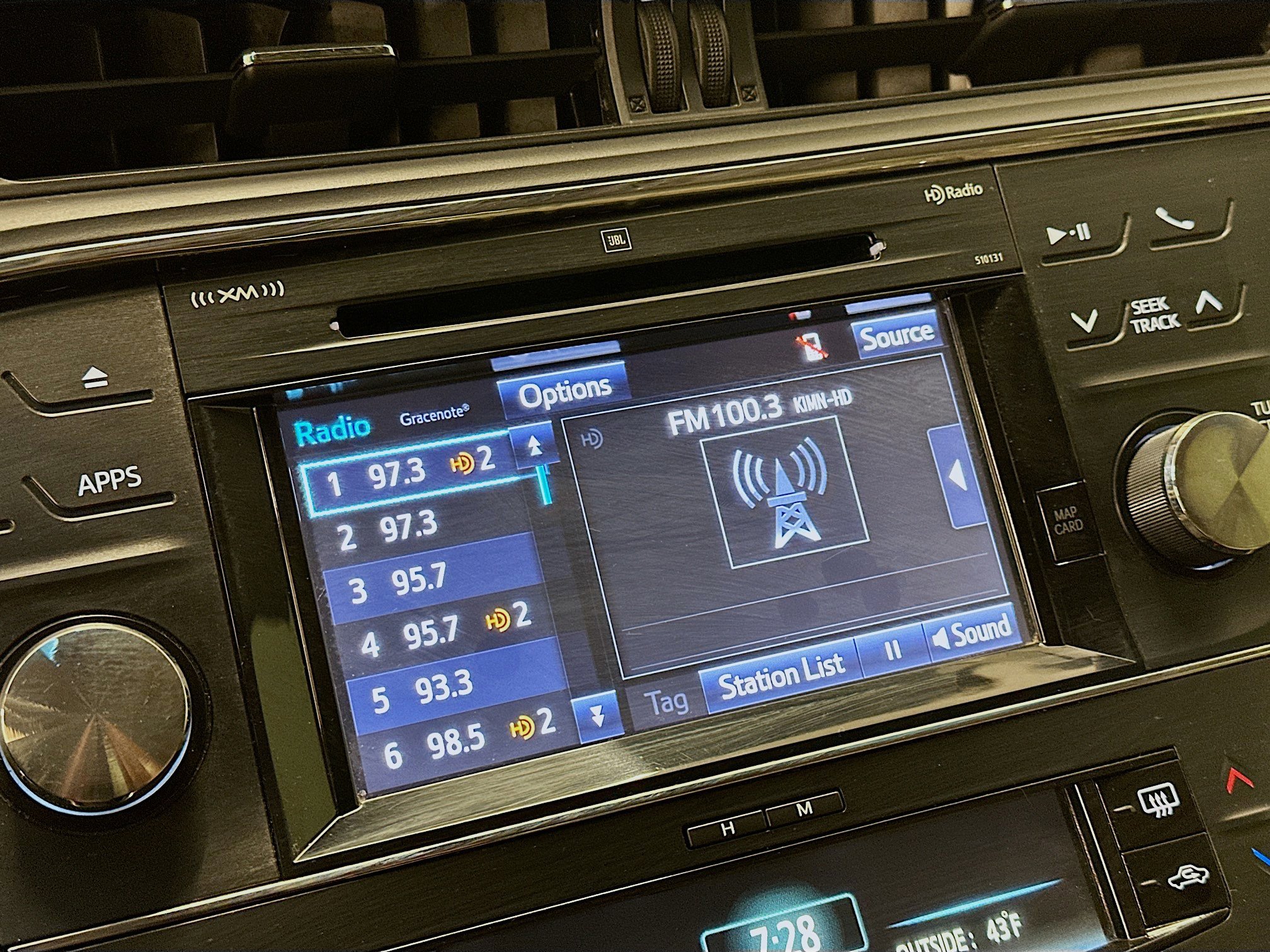 Used 2016 Toyota Avalon Limited image 21