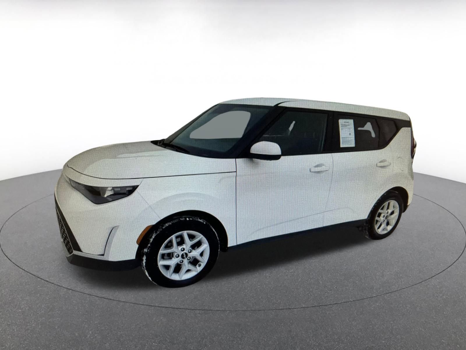 Used 2025 Kia Soul LX w/ Option Group 015 image 7