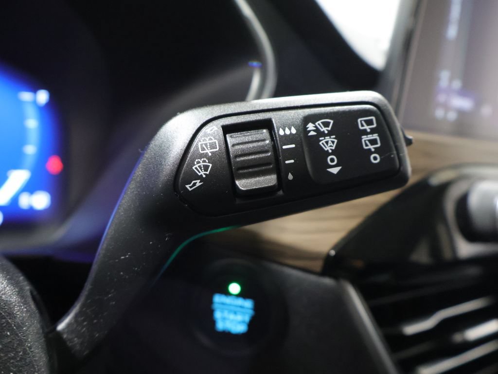 Used 2020 Ford Escape Titanium AWD/4WD image 41