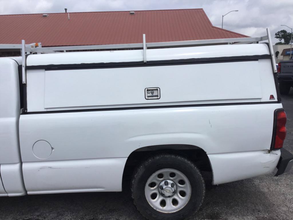 Used 2006 Chevrolet Silverado 1500 W/T RWD image 7