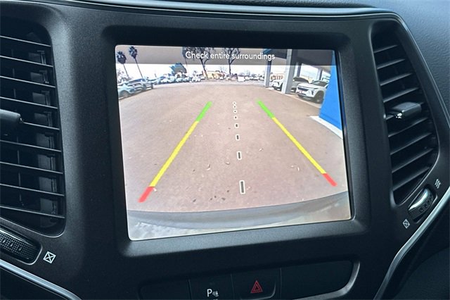 Used 2019 Jeep Cherokee Trailhawk image 22