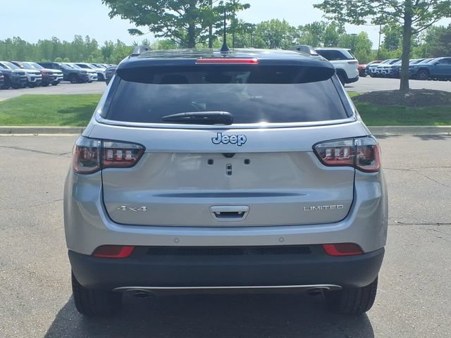 Used 2023 Jeep Compass Limited w/ Elite Group AWD/4WD image 5