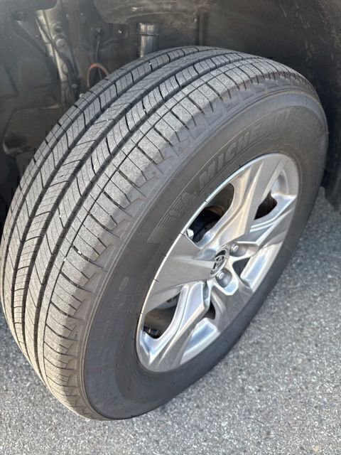 Certified 2025 Toyota RAV4 XLE w/ Convenience Package image 8