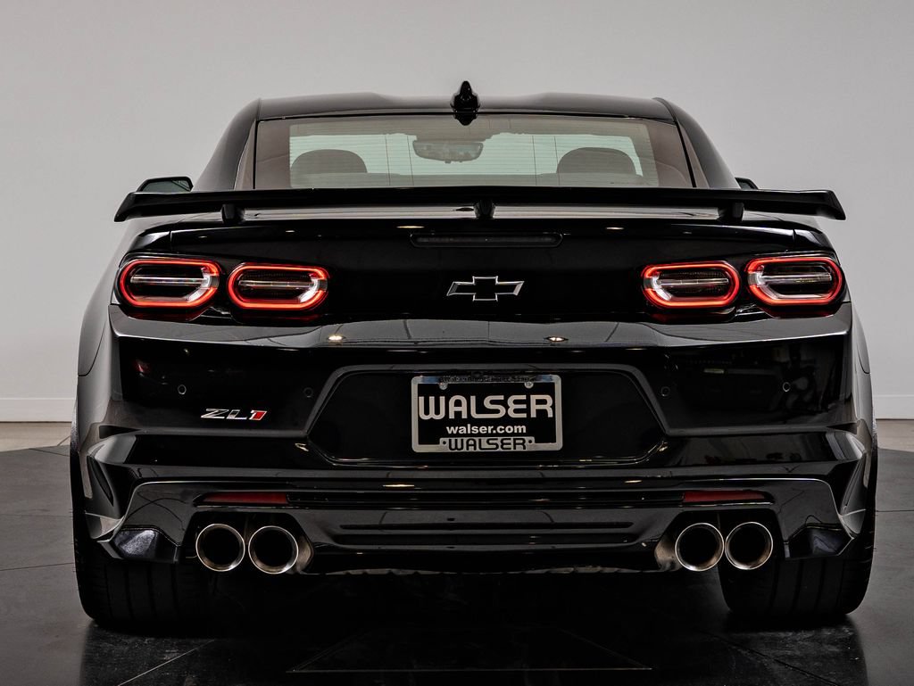 Used 2021 Chevrolet Camaro ZL1 RWD image 7