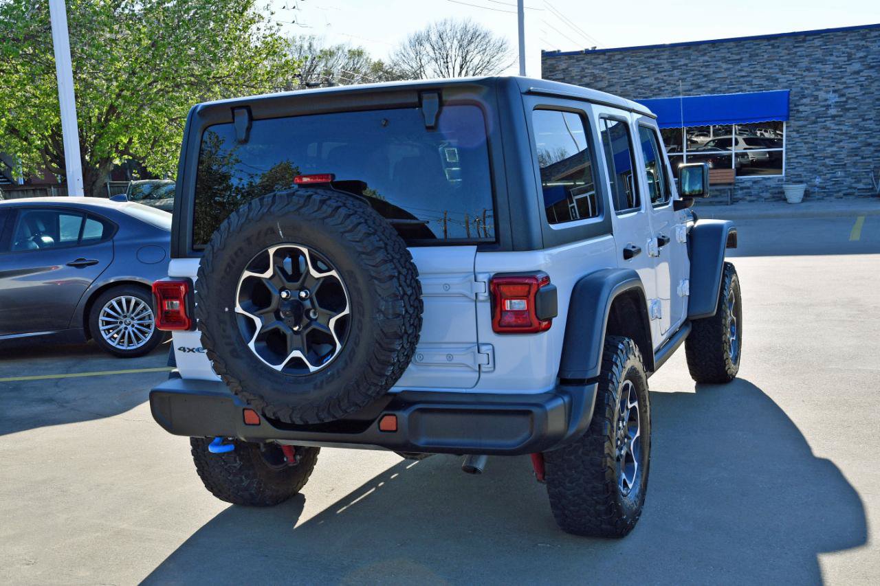 Used 2023 Jeep Wrangler Unlimited Rubicon 4xe w/ Cold Weather Group AWD/4WD image 6
