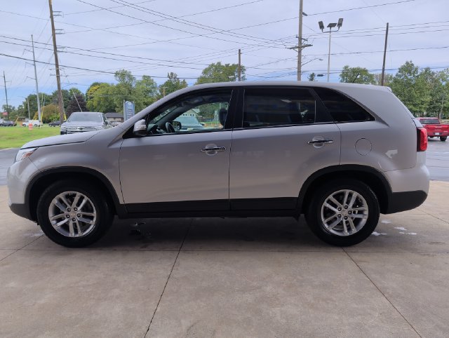 Used 2015 Kia Sorento LX FWD image 4