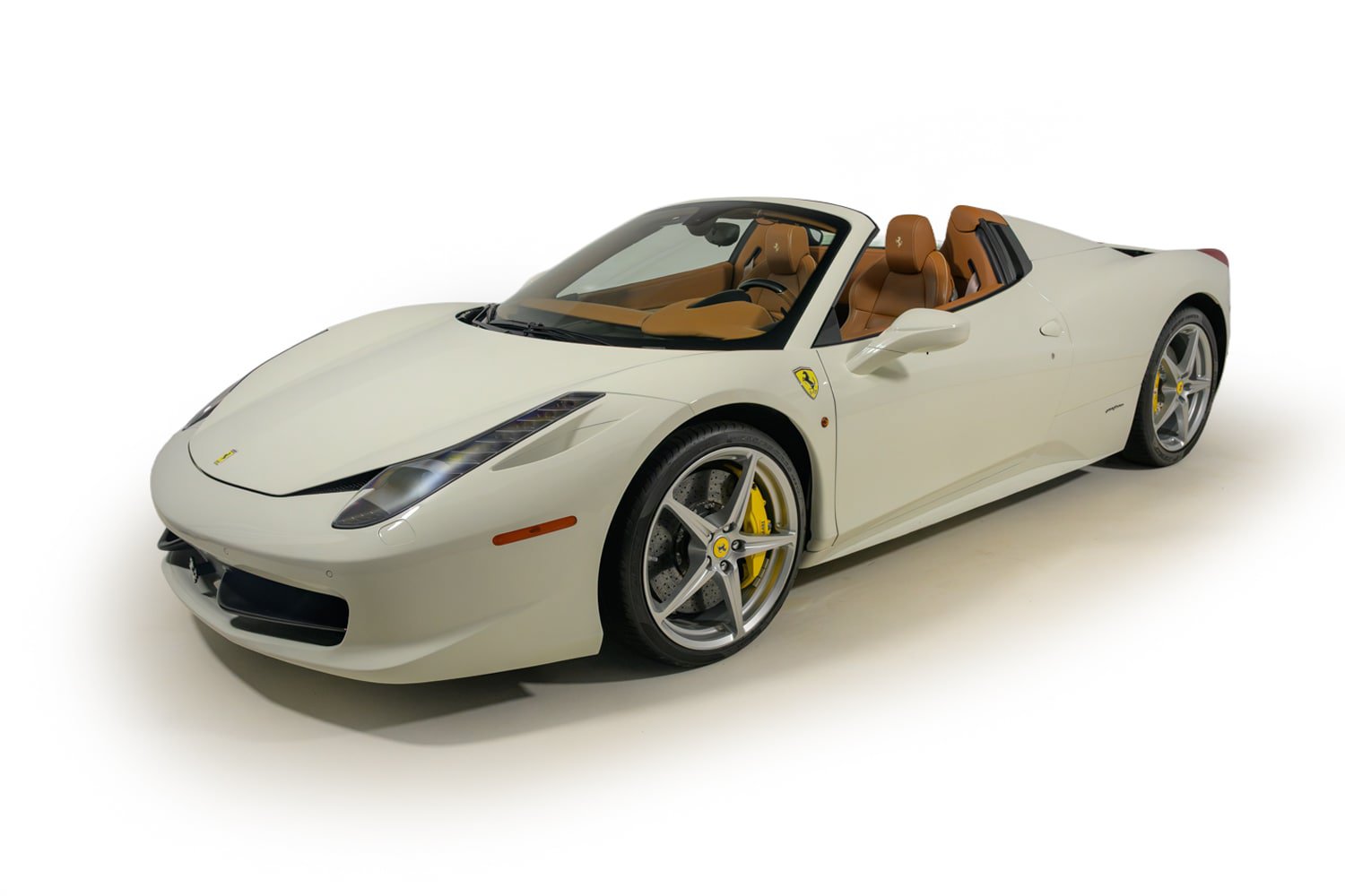 Used 2015 Ferrari 458 Spider RWD image 12