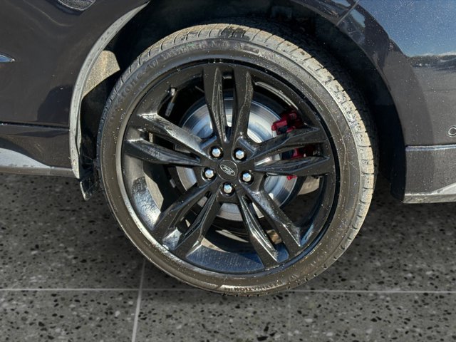 Used 2019 Ford Edge ST w/ Equipment Group 401A AWD/4WD image 11