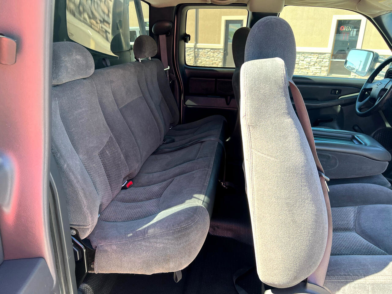 Used 2005 Chevrolet Silverado 3500 4x4 Extended Cab w/ Snow Plow Prep Package image 15