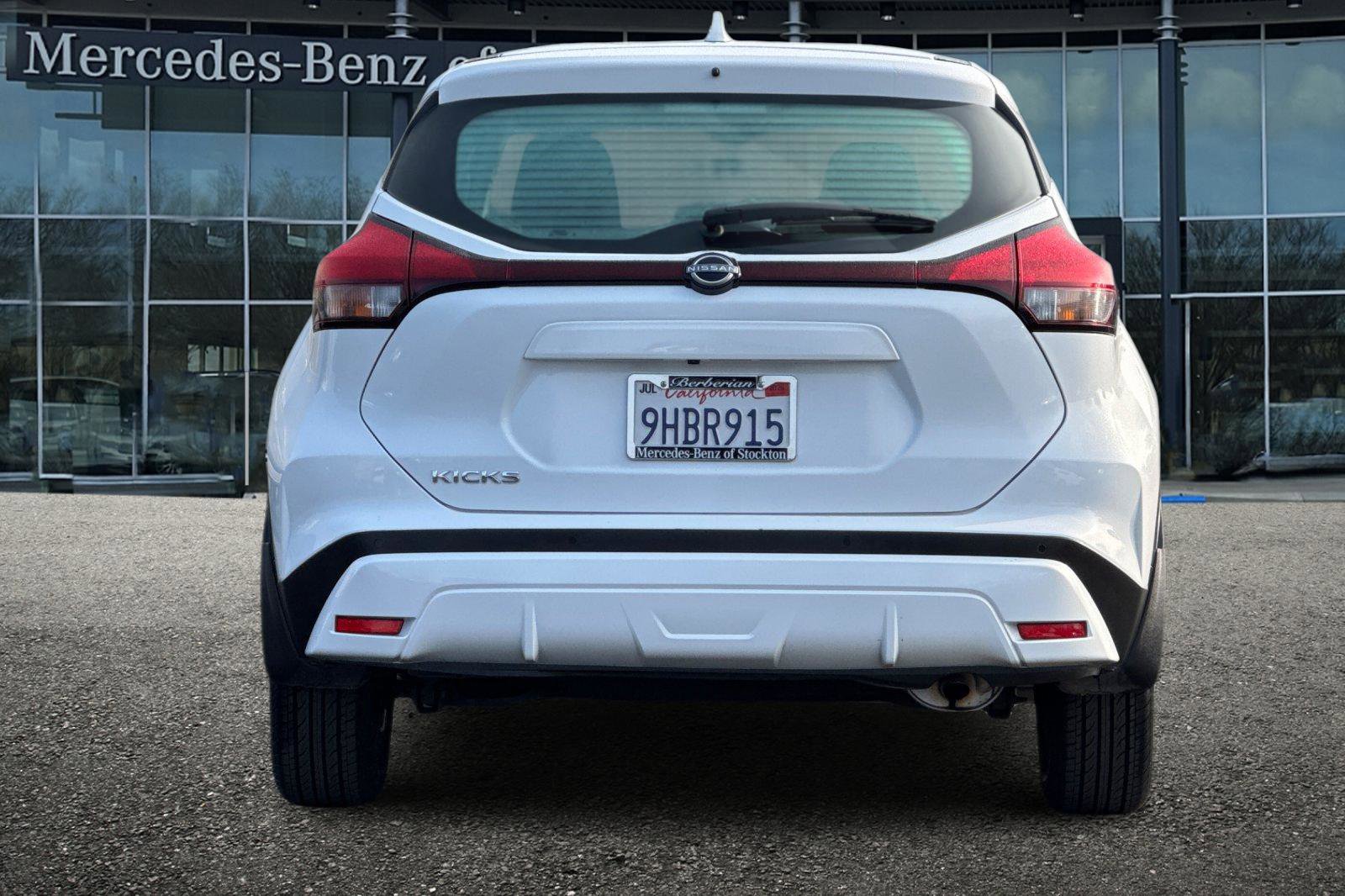 Used 2023 Nissan Kicks S image 5