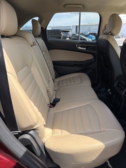Used 2018 Ford Edge SEL w/ Equipment Group 201A image 20