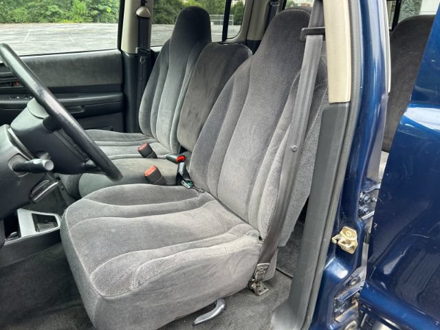 Used 2004 Dodge Dakota Sport w/ PWR Convenience Group AWD/4WD image 9