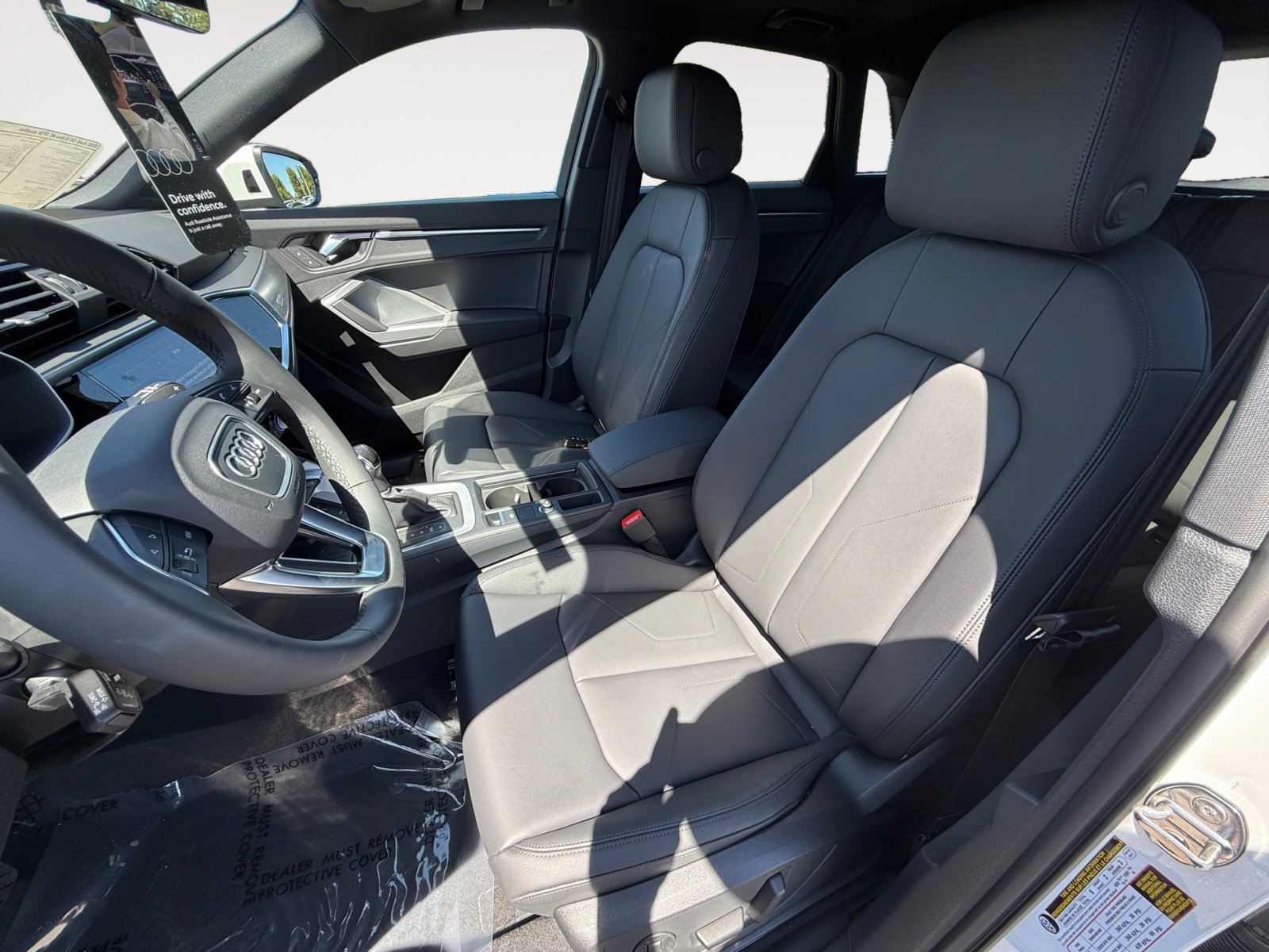 New 2025 Audi Q3 2.0T Premium image 10