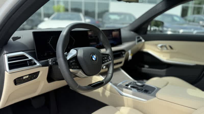 Used 2025 BMW 330i xDrive Sedan w/ Convenience Package AWD/4WD image 12