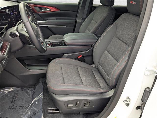 Used 2024 Chevrolet Traverse Z71 image 15