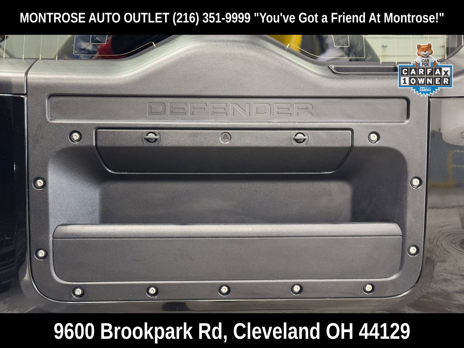 Used 2024 Land Rover Defender 110 S image 40