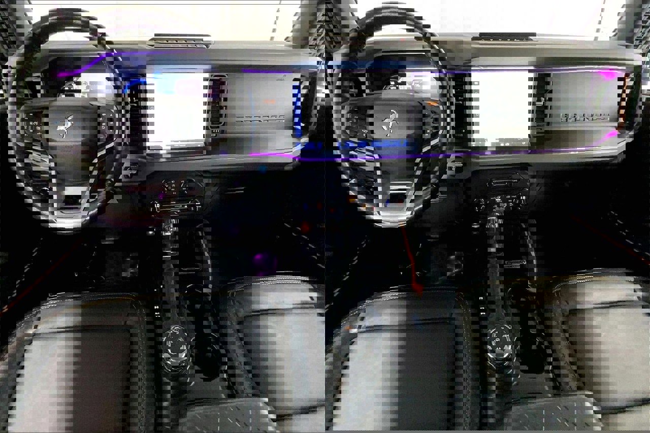 Used 2023 Ford Bronco Badlands w/ Sasquatch Package image 15