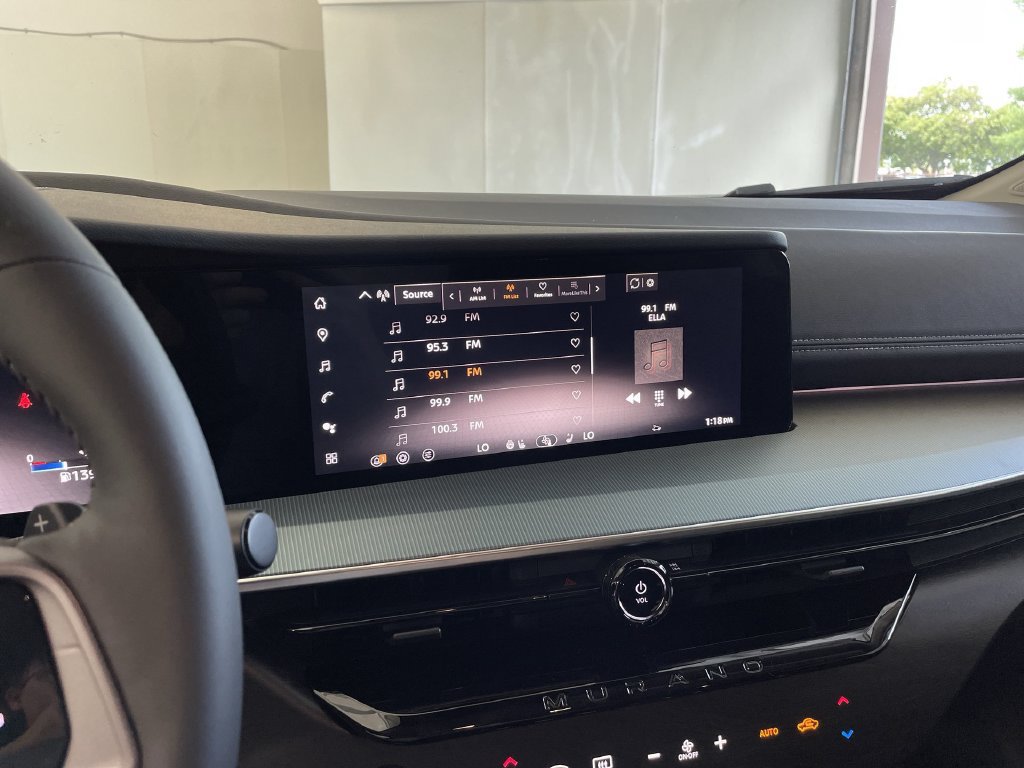 Certified 2025 Nissan Murano SL w/ Cargo Package AWD/4WD image 29