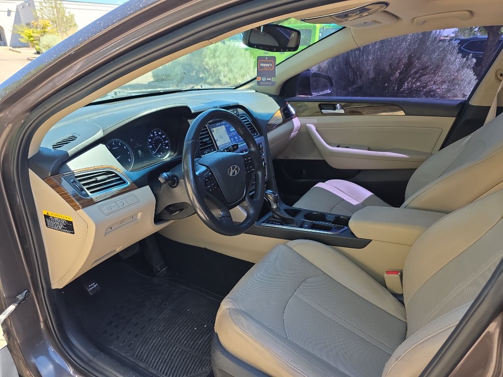 Used 2017 Hyundai Sonata Limited w/ Tech Package 03 FWD image 2