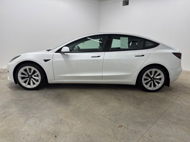 Used 2021 Tesla Model 3 Standard Range Plus image 8