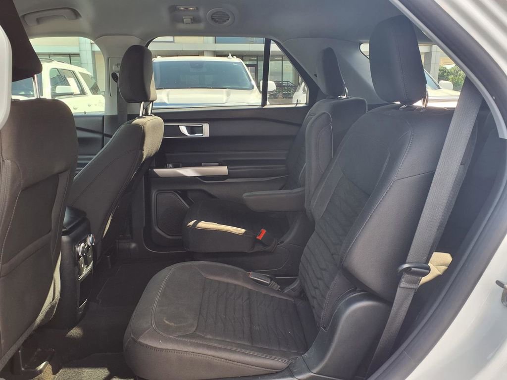 Used 2021 Ford Explorer XLT RWD image 17