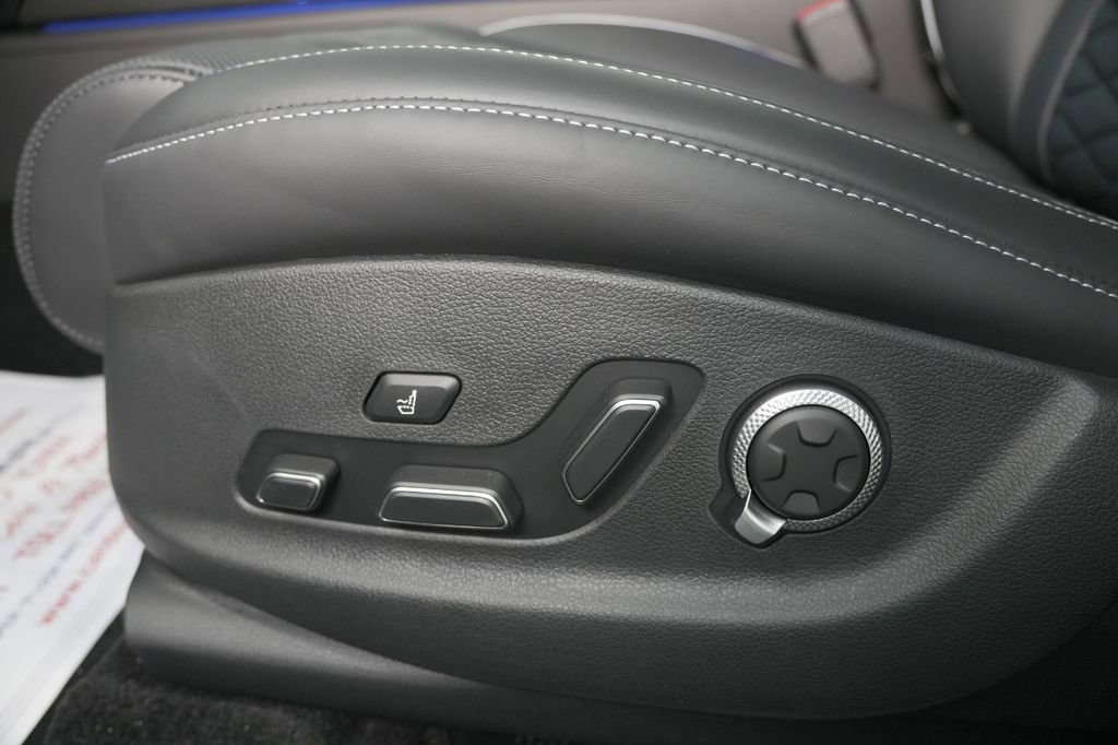 New 2025 Genesis GV80 3.5T e-SC image 27