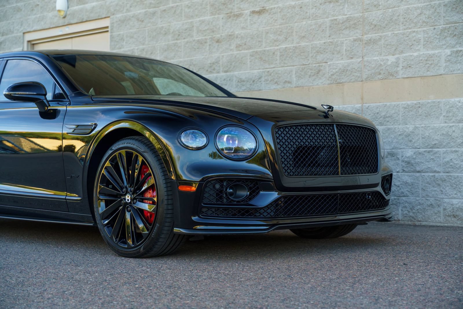 Used 2024 Bentley Flying Spur S W12 AWD/4WD image 47