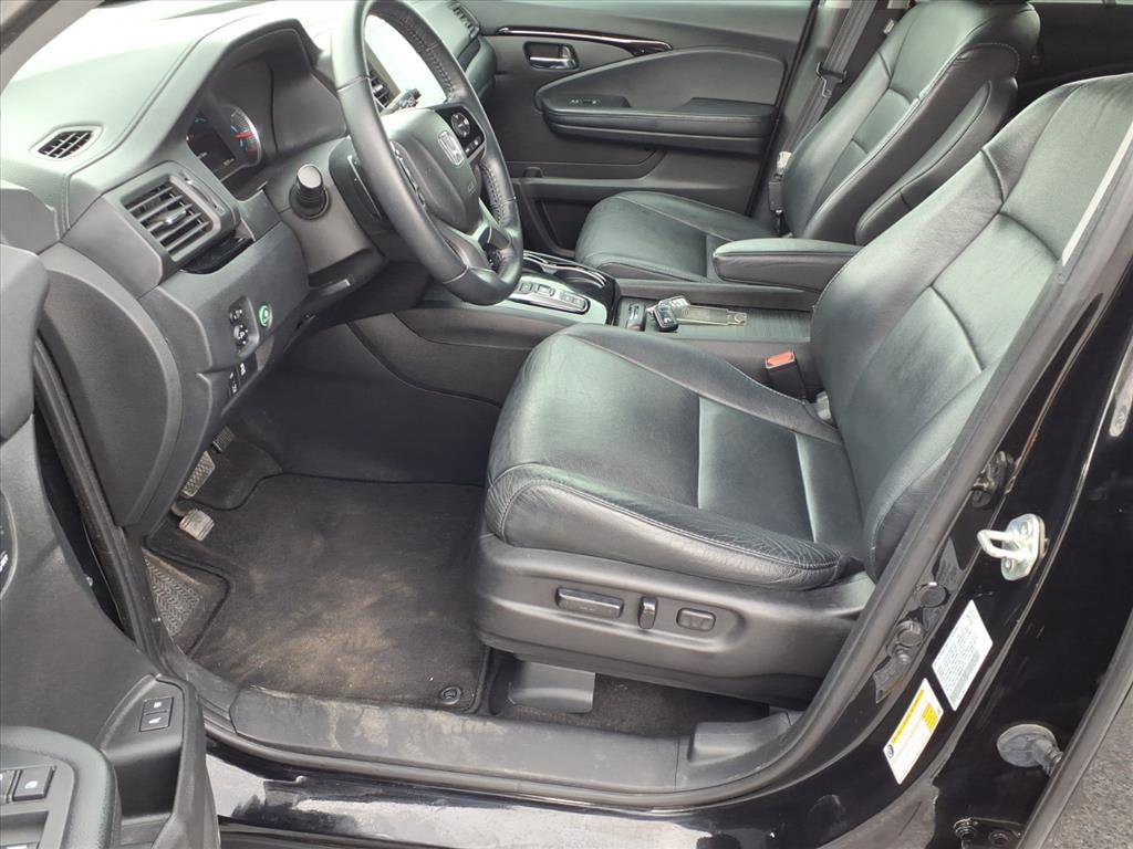 Used 2021 Honda Pilot Touring image 11