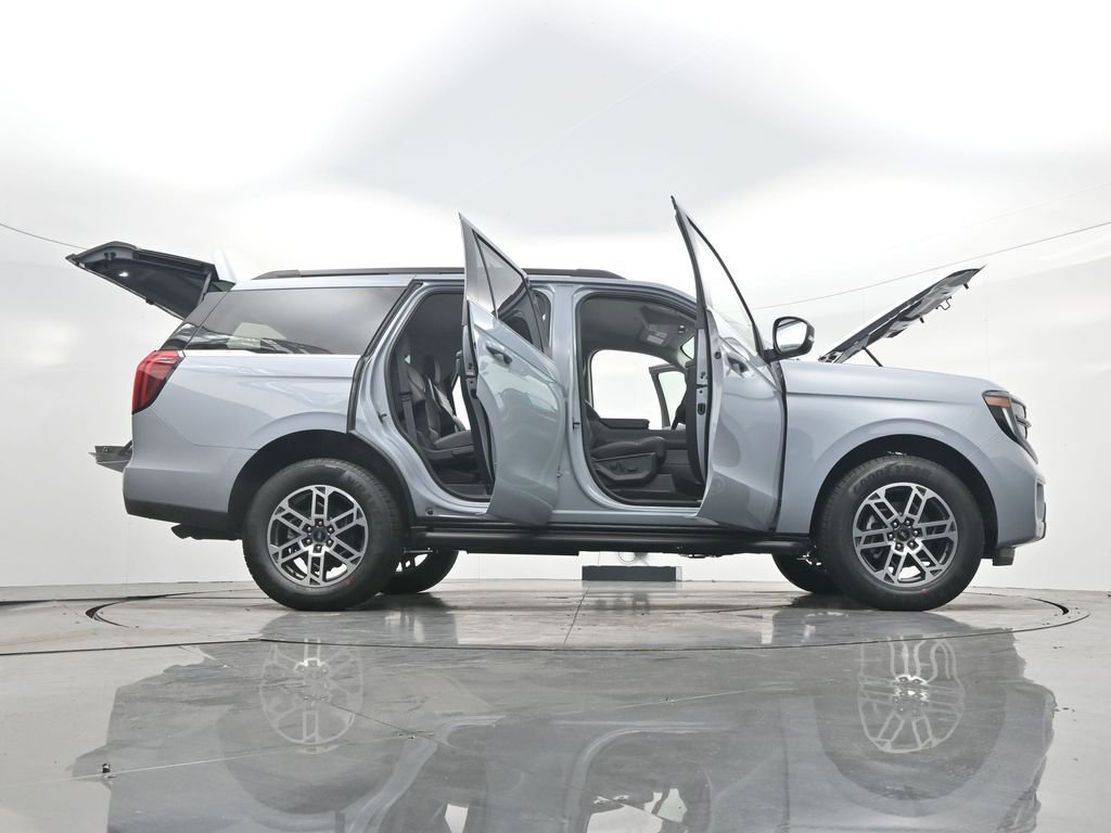 New 2026 Ford Expedition Active image 49
