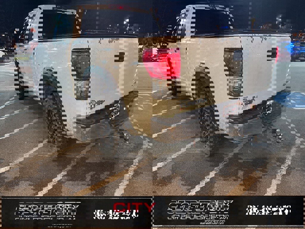 Used 2012 Toyota Tundra 4x4 Double Cab image 5