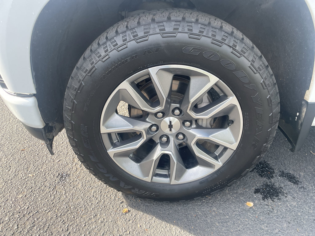 Used 2022 Chevrolet Silverado 1500 RST image 16