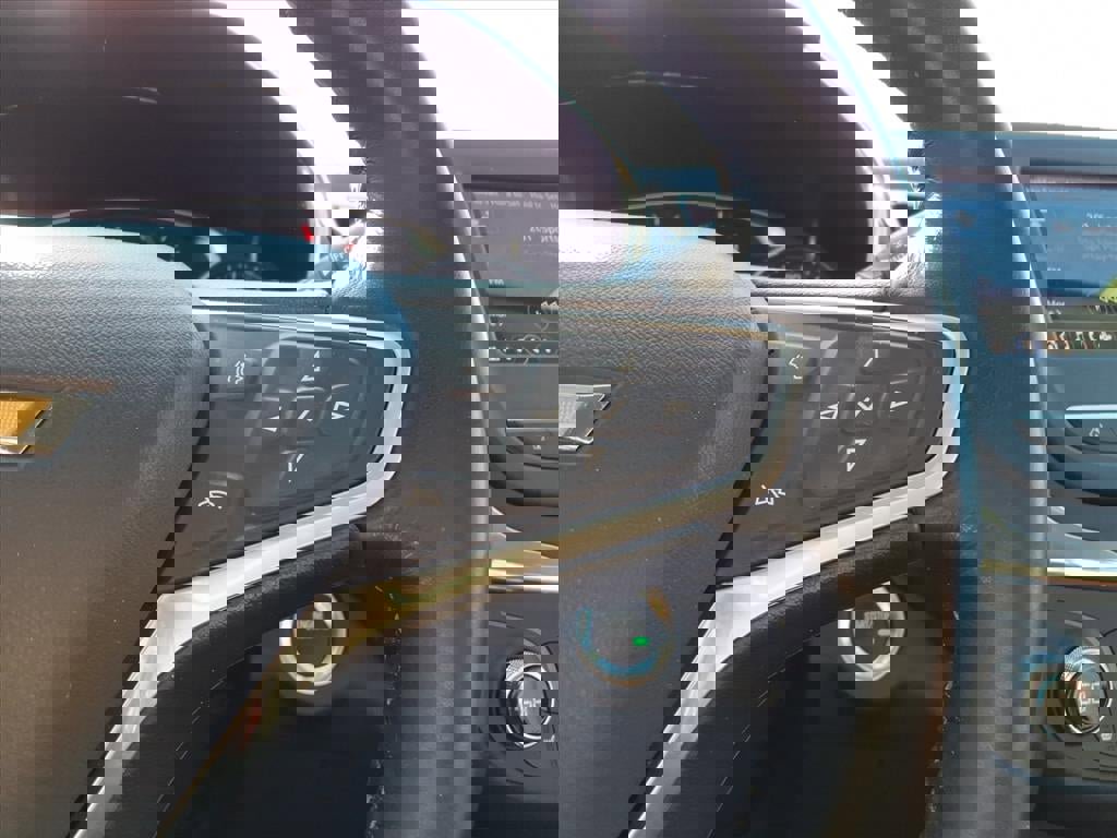 Used 2022 Chevrolet Equinox LT image 18