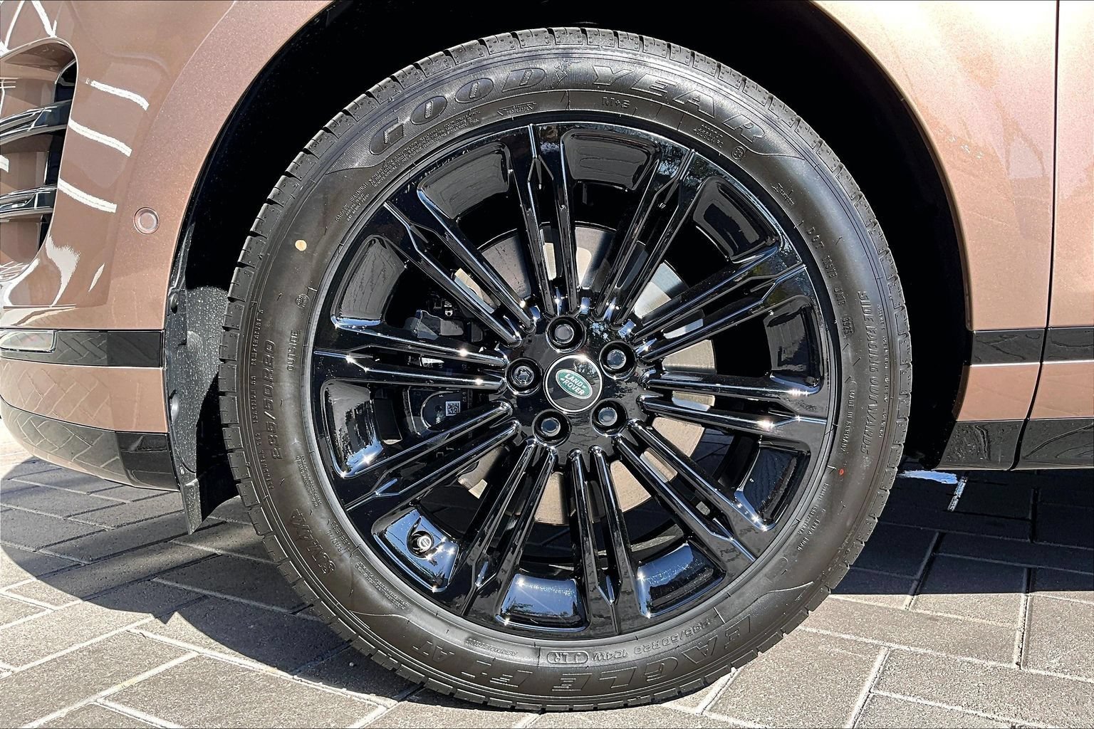 New 2026 Land Rover Range Rover Evoque Dynamic SE AWD/4WD image 12